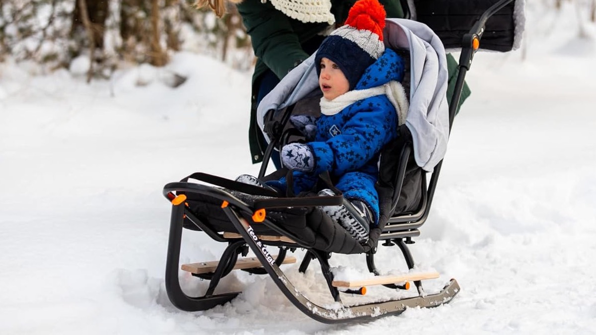 Die besten Babyschlitten für Spaziergänge im Schnee