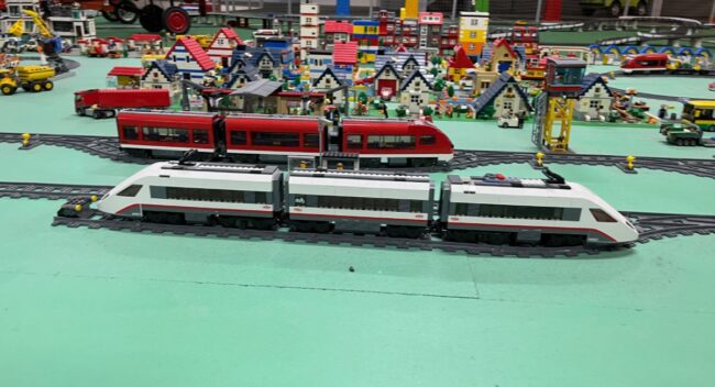 Die besten LEGO Eisenbahnen im Test - © Christian Eberle-Abasolo / dadslife.de
