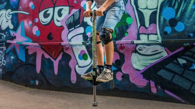 Die besten Hüpfstäbe für Kinder (Pogosticks)