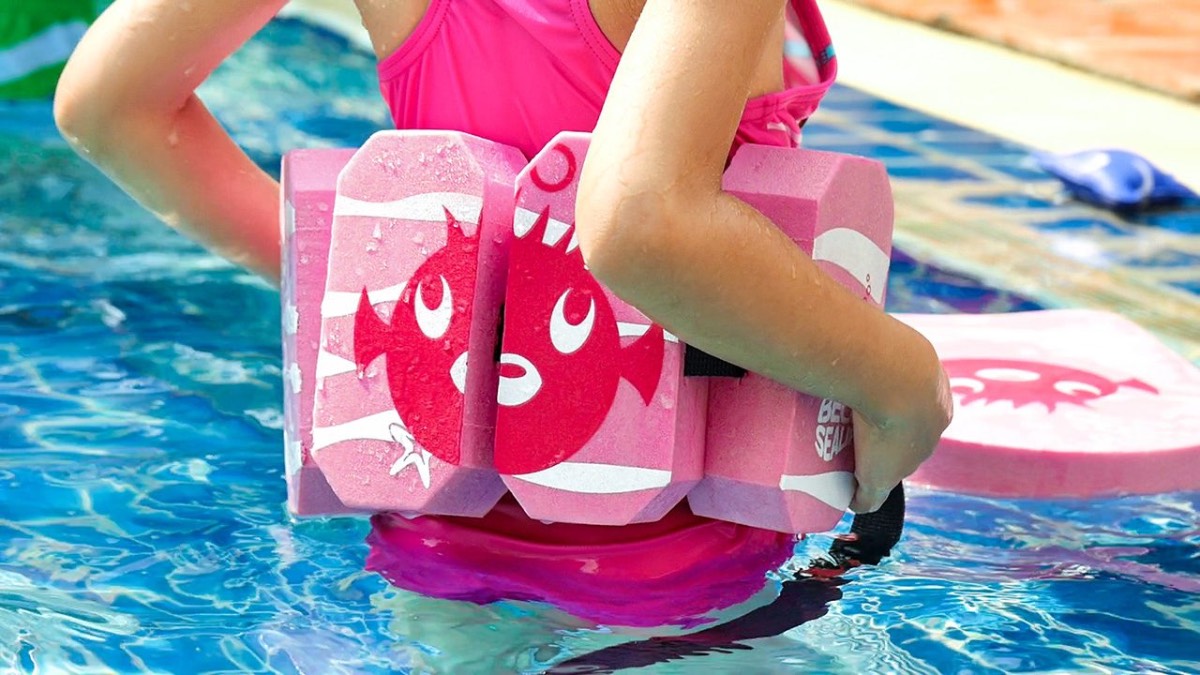 Die besten Schwimmgürtel für Kinder & Erwachsene